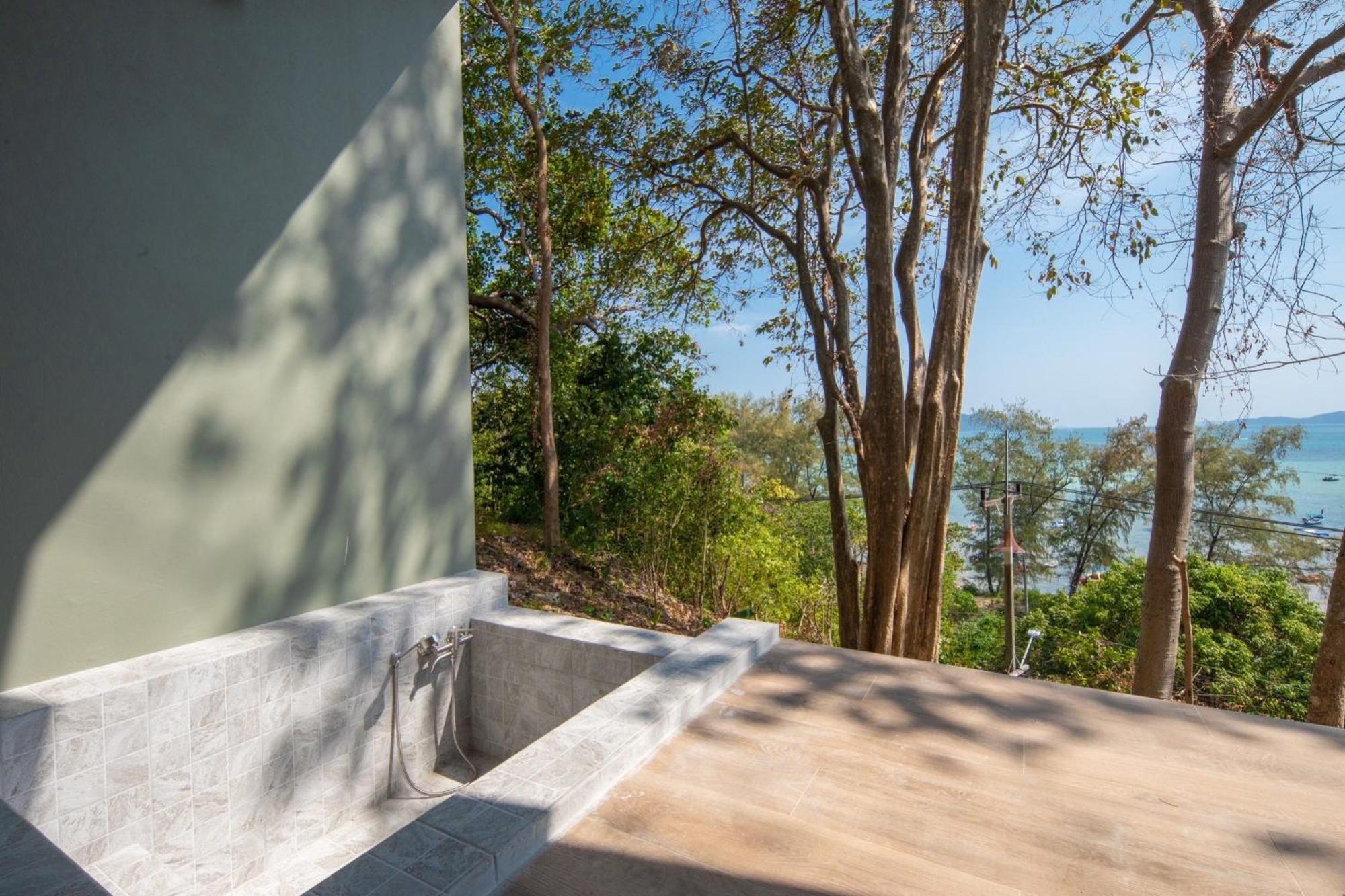 Nature Vista Rawai Nai Harn Экстерьер фото