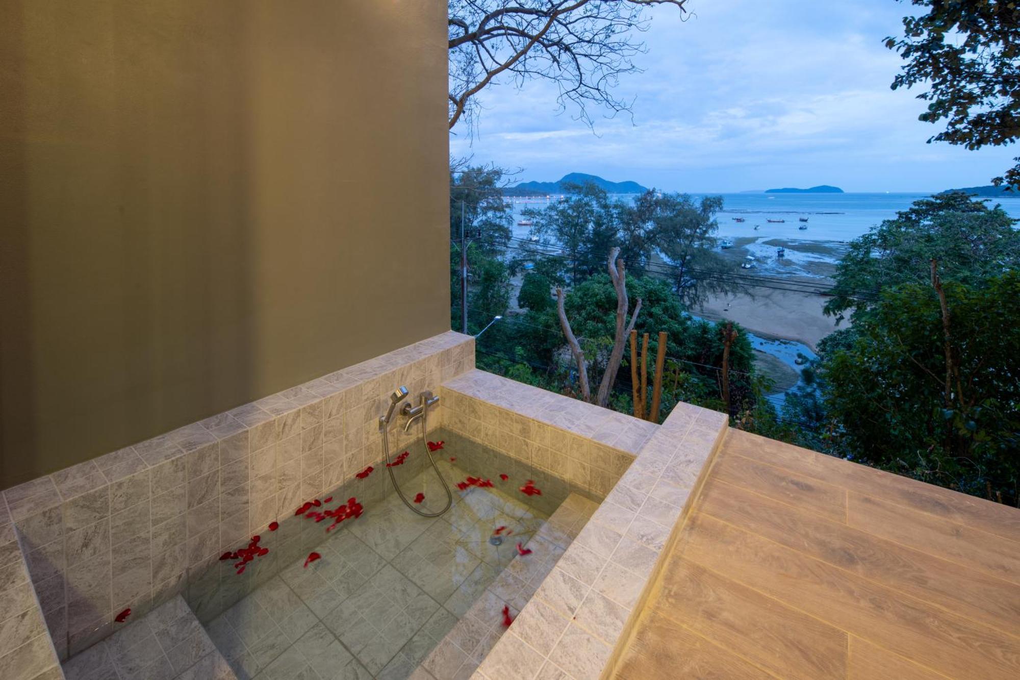 Nature Vista Rawai Nai Harn Экстерьер фото